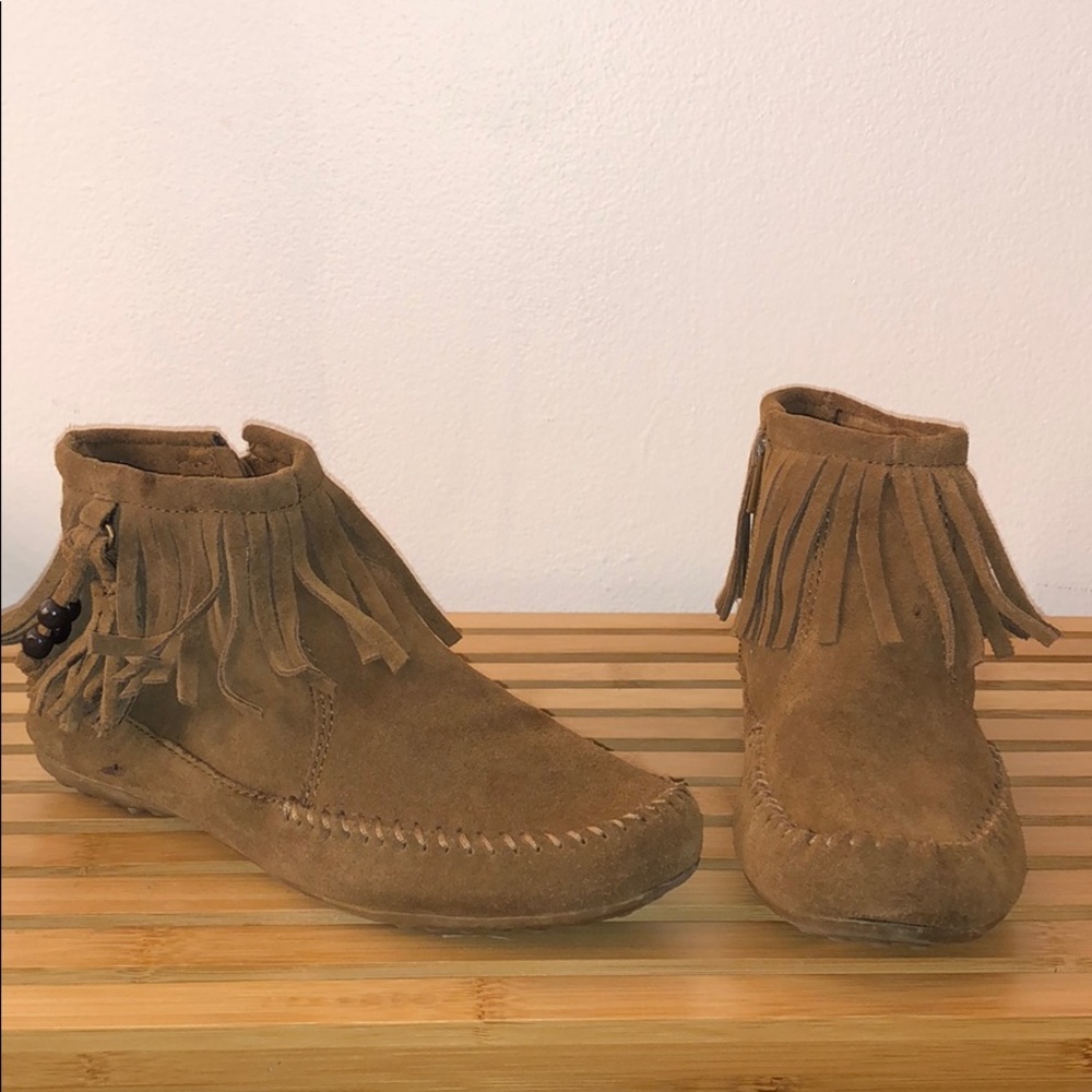 Indian tribe moccasins